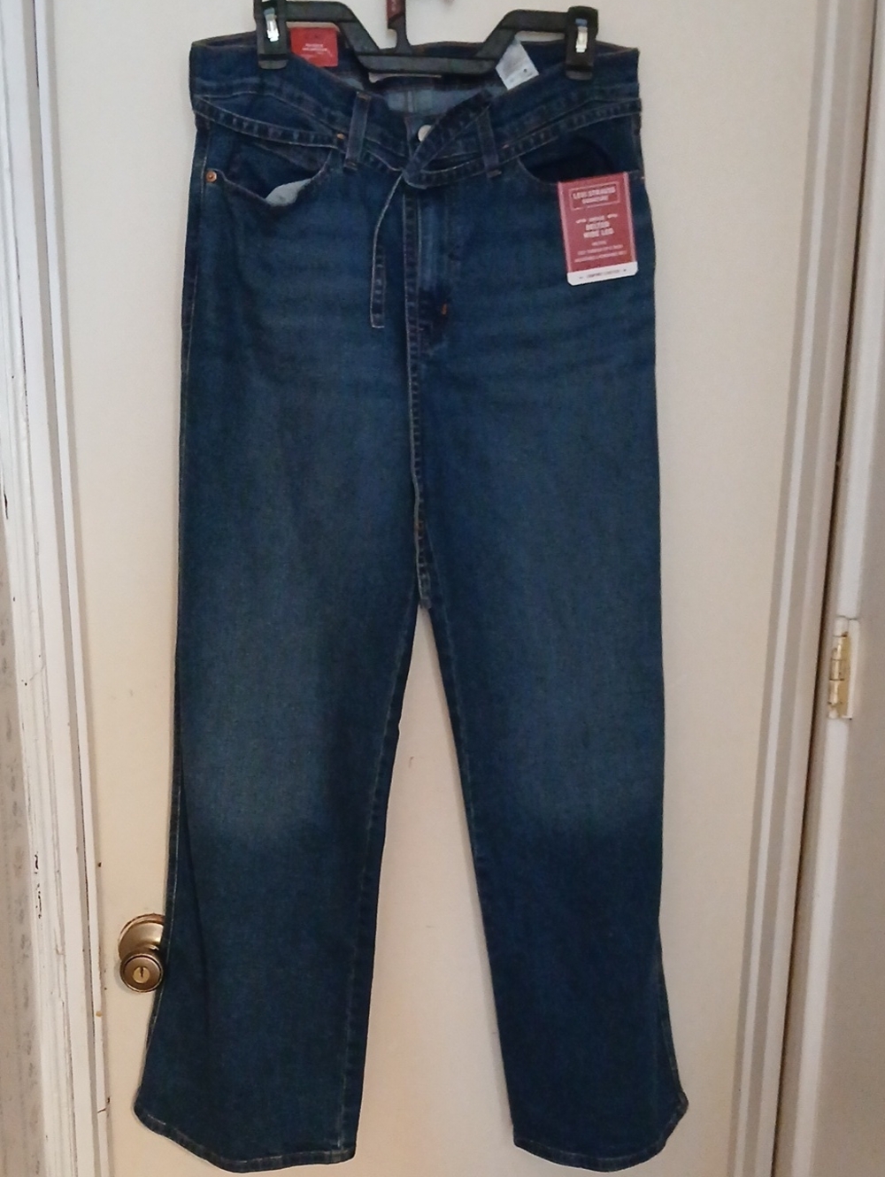 Levi's Women's Dark Blue Relaxed Jeans